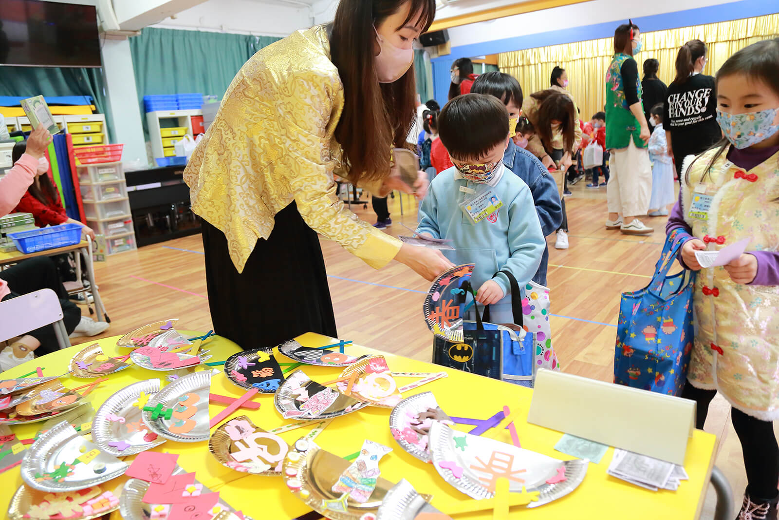 校內新年年宵市場10