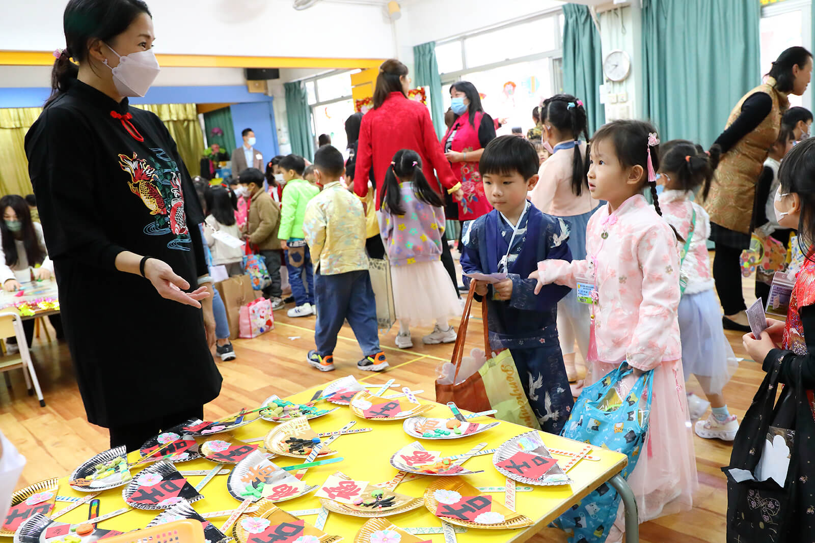 校內新年年宵市場9